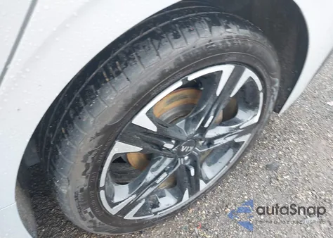 2021 Kia K5 Gt-Line z USA, uszkodzony, nr VIN 5XXG64J22MG072746